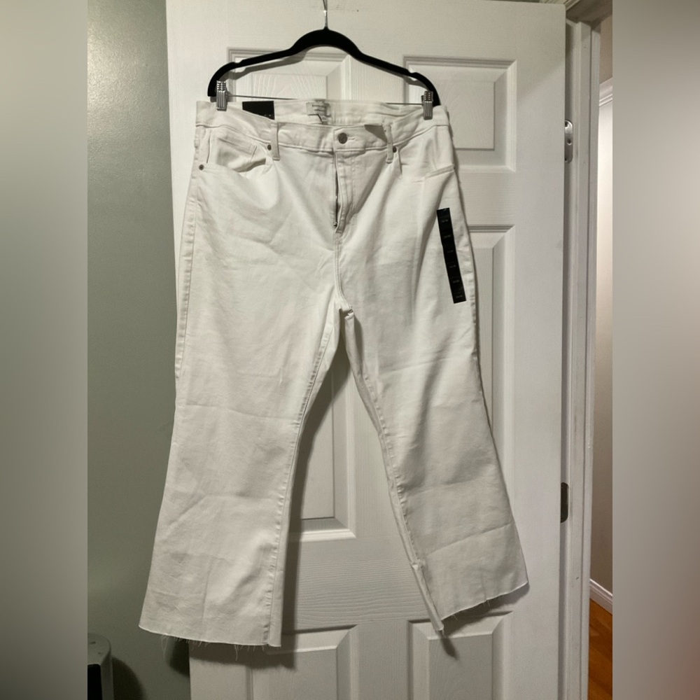 Banana Republic White Cropped Pants